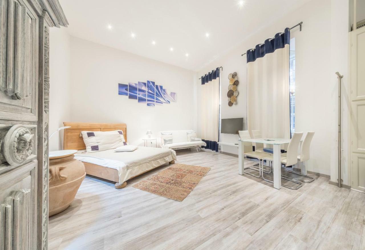 Atlanta Apartment Is In The Heart Of Boedapest Buitenkant foto